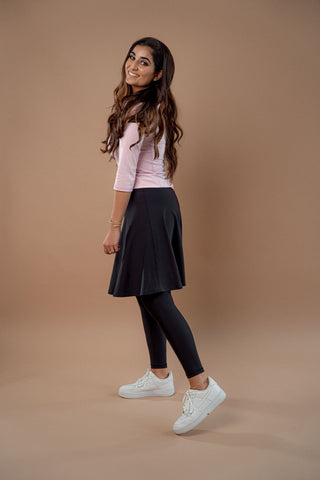 23" Everyday Essential Skirt With Leggings